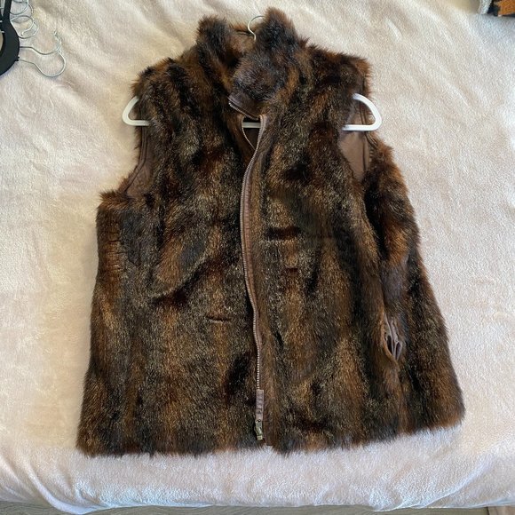 Faux Fur Vest - Large - Reversible - Picture 1 of 2